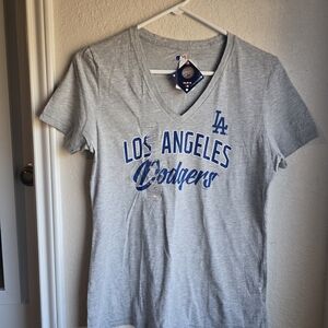 LA DODGERS Genuine Merchandise Light Gray Dodgers V-Neck Tee